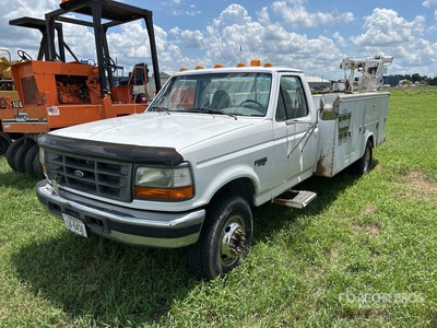 1997 Ford F-450 Service Truck