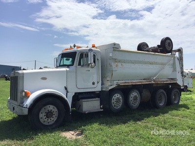 1996 Peterbilt 357 Camion-benne à cinq essieux
