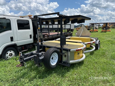 1997 Scorpion Scorpion Trailer Attenuator Arrow Board Crash Attenuator