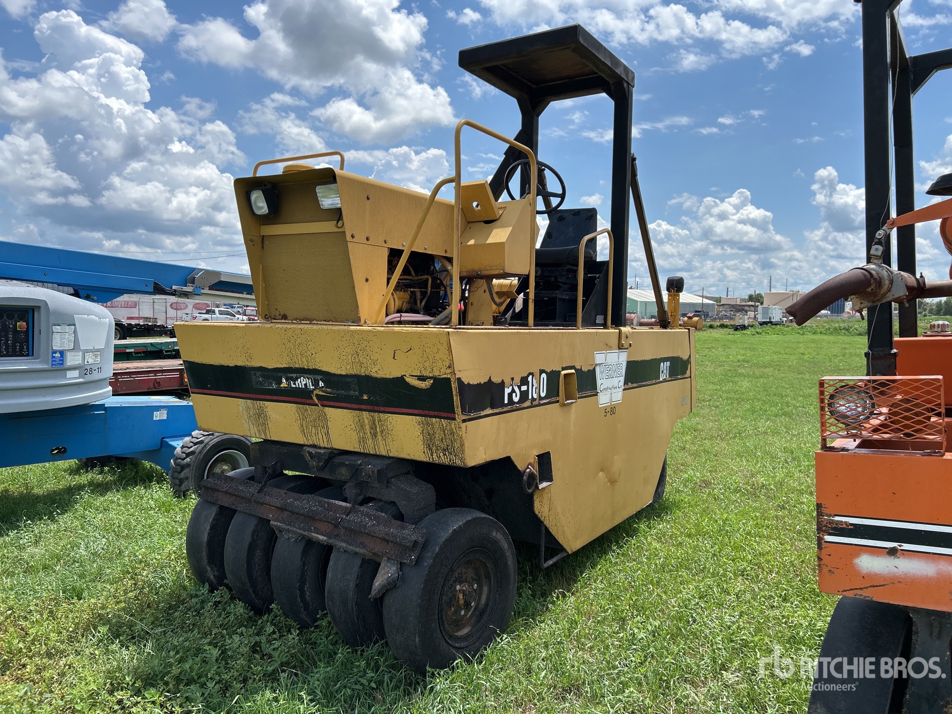 1993 Cat PS-180 Compactador de Ruedas