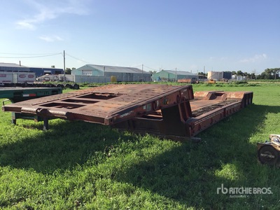 2014 Trail King 2552-4700 Tri/A Single Drop Lowboy Trailer