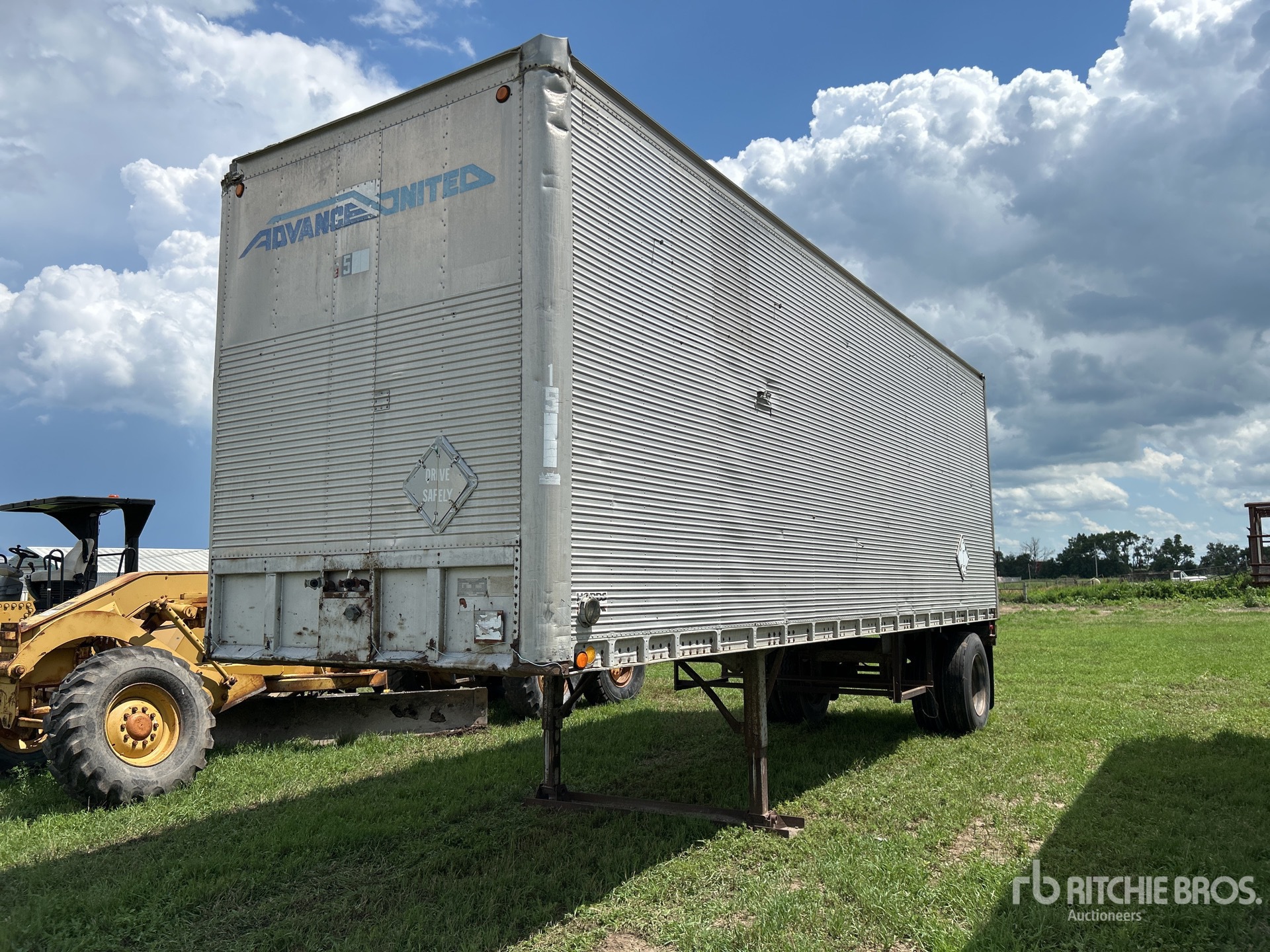 Fruehauf A9-7000-45 Van Trailer