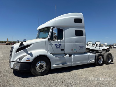2020 Volvo VNL760 6x4 Cabeza Tractora Cabina Dormitorio