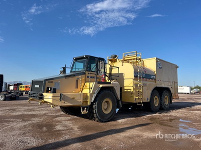 2007 Komatsu HM400-2 6x6 Articulated Off-Road Kraftstoff- / Schmiermittel Lkw