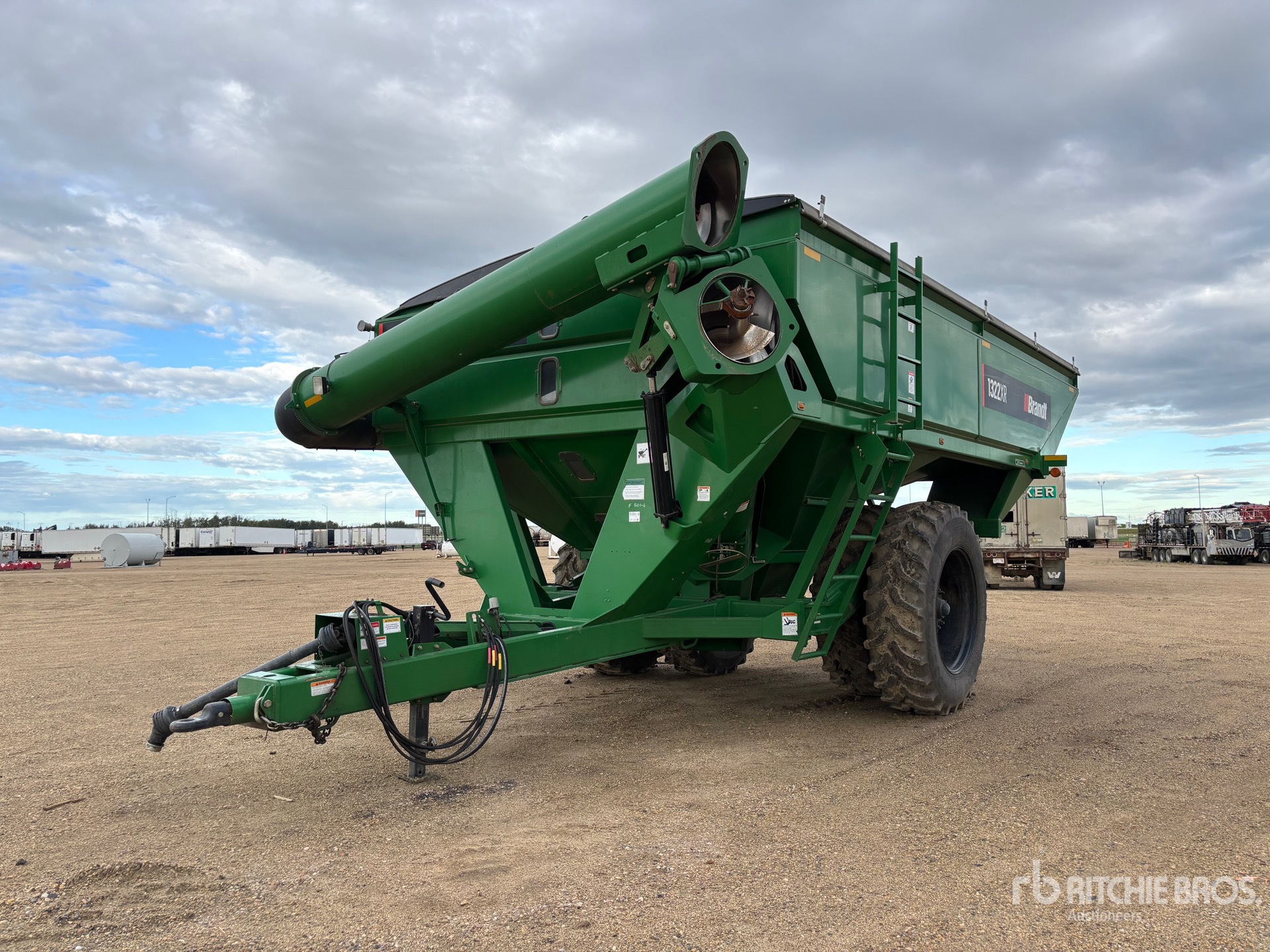 2017 Brandt 1322XR 1300 bu S/A Getreidewagen