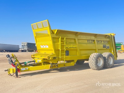 2021 Degelman M34 Dry Spinner T/A Mestverspreider