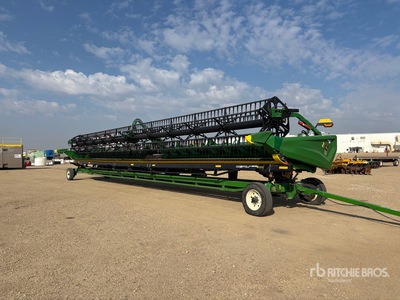 2021 John Deere HD50R 50 ft Hinged Draper Combine Header
