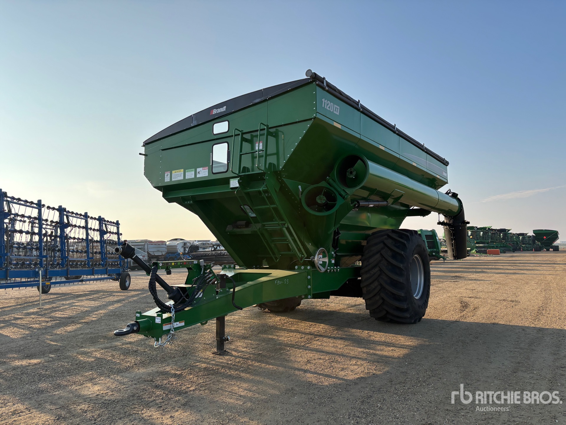 2024 Brandt GC1120XT 1100 bu S/A Getreidewagen (Unused)