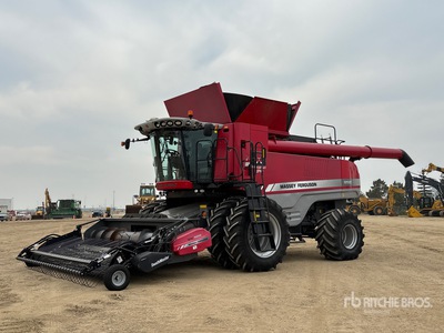 2014 Massey Ferguson 9560 Combine Harvester
