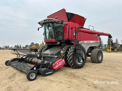 2013 Massey Ferguson 9560 Combine Harvester