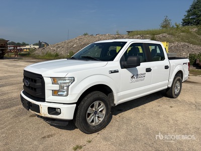 2015 Ford F-150 XL 4x4 Crew Cab Pick-up