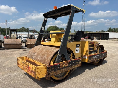 2000 Hypac C766C Rullo vibrante tandem
