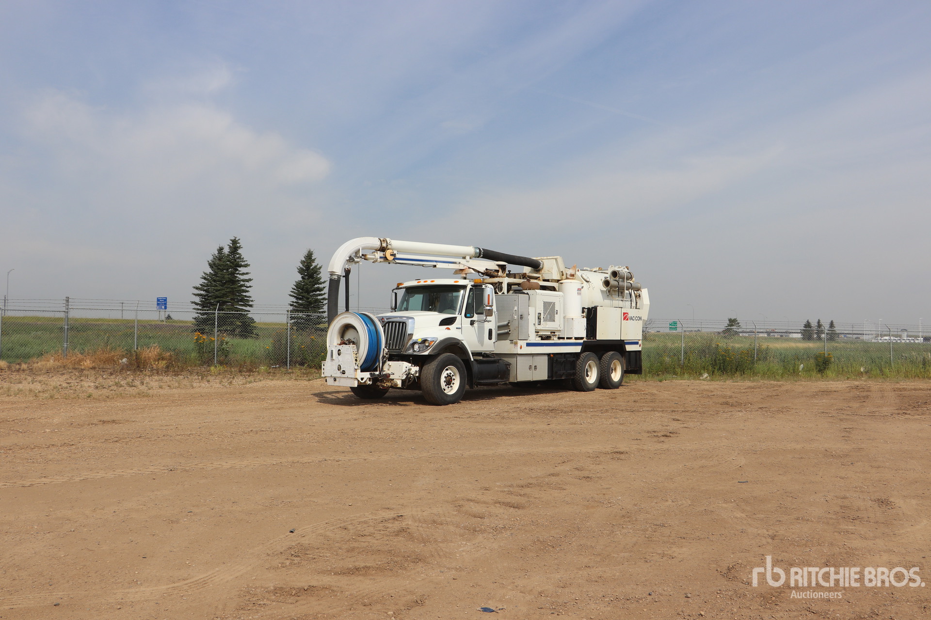 2009 International WorkStar 7500 6x4 Combination Camion excavateur par aspiration