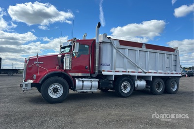 2016 Kenworth T800 8x4 Tri/A Dump Truck