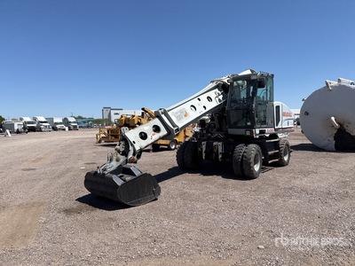 2004 Gradall XL4300II حفارة بعجلات