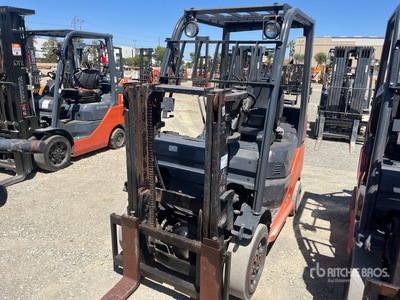 2008 Toyota 8FGCU25 4350 lb Cushion Tire Montacargas