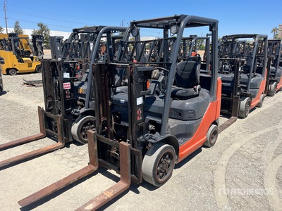 Toyota 8FGCU25 4350 lb Forklift