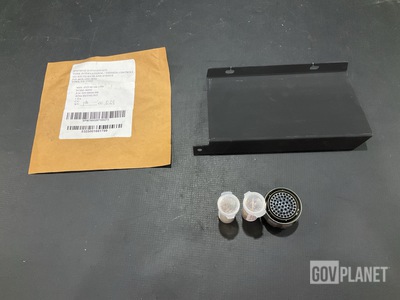 (12) Rings, (3) Connector Plugs, (9) Angle Brackets & Assorted Items