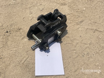 2025 Hongwing KX61-3QH カップラー - Fits Excavators (Unused)
