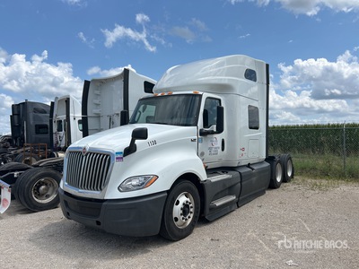 2018 International LT625 6x4 Cabina con cuccetta per trattore stradale (Inoperable)