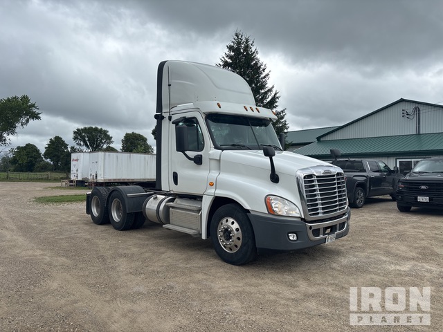 CAMIóN 2016 FREIGHTLINER
