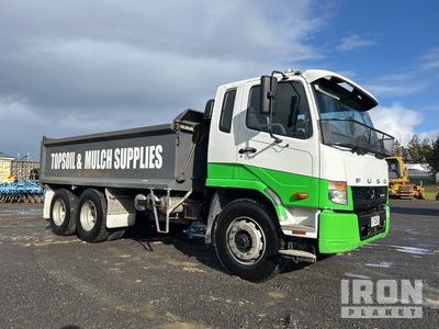 2017 Mitsubishi Fuso Fighter FN2428 6x4 T/A Camión dumper
