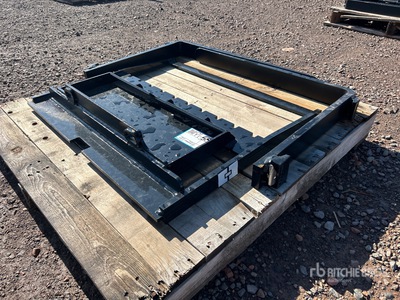 2025 GIYI GY-XHC 29 in Mini Skid Steer Forks (Unused)