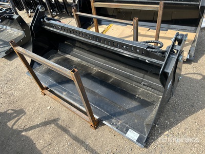 GIYI 72 in 660 lb Multi-Purpose Pala para Minicargadora (Unused)