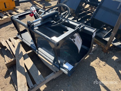 GIYI  -PG44 44 in Plate Grabber Mini Skid Steer Grapple (Unused)
