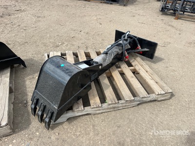 GIYI 12 in Mini Skid Steer Backhoe (Unused)