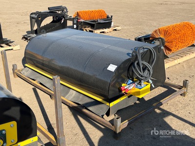 GIYI 72 in Kompaktlader-Kehrmaschine (Unused)