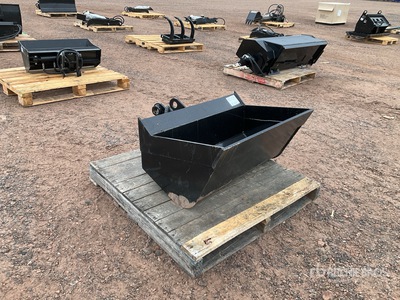 2025 GIYI GY-D5T 35 in Hydraulic Tilting Excavator Bucket - Fits Cat 3 to 5 ton (Unused)