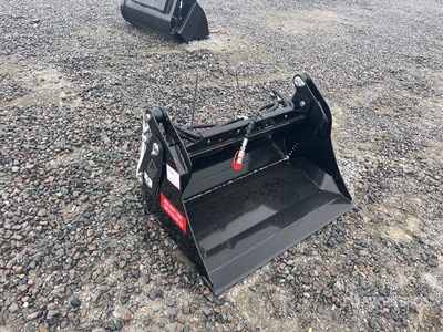 2025 GIYI XLH39 990 mm Multi-Purpose Mini Skid Steer Bucket (Unused)