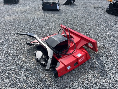 2025 GIYI X-DM43 Disc Mulcher スキッドステア付属部品 (Unused)