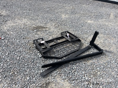 2025 GIYI GY-DHC Skid Steer Forks (Unused)