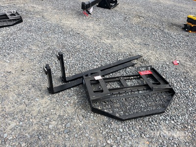 2025 GIYI GY-DHC Skid Steer Forks (Unused)