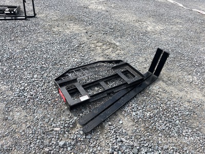 2025 GIYI GY-DHC Skid Steer Forks (Unused)