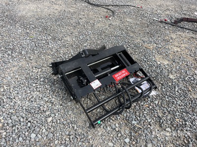 2025 GIYI CYHC Mini side shift forks スキッドステア付属部品 (Unused)