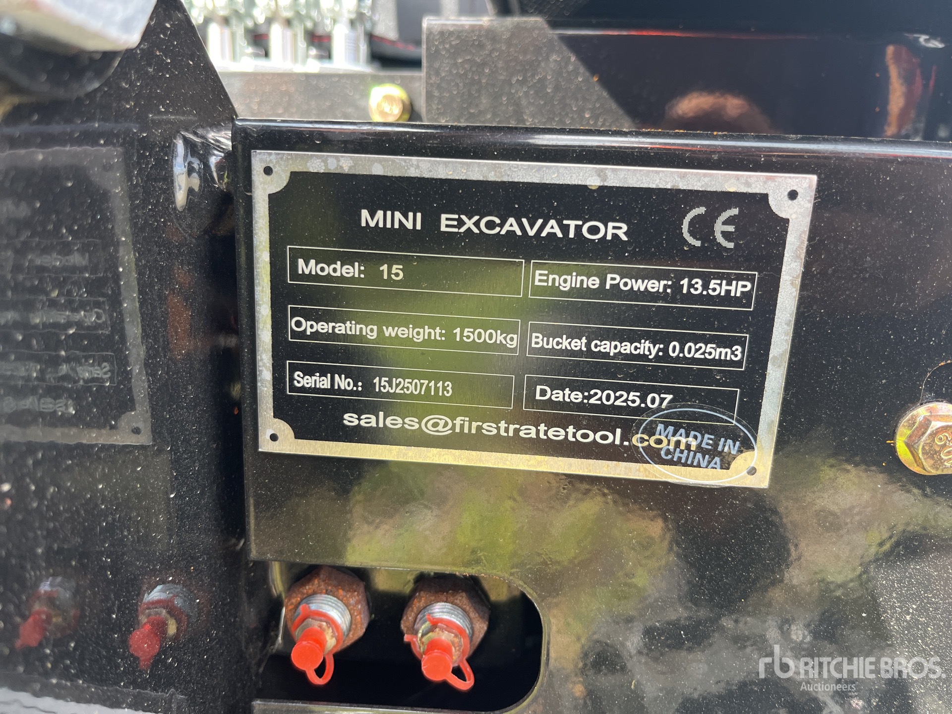 2025 VICSEC VC15 Mini Excavator (Unused)