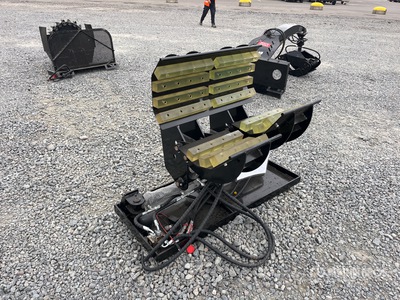 2025 GIYI CG34 Skid Steer Clamp grabber (Unused)