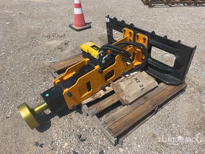 2025 GIYI GY-D680 Skid Steer Post Driver (Unused)