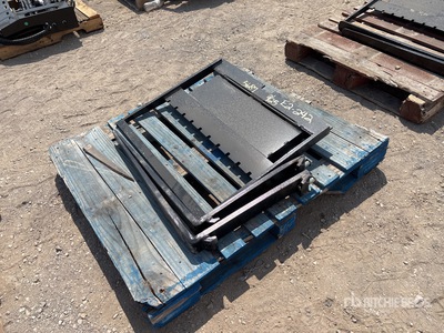 2025 GIYI GY-XHC 30 in Mini Skid Steer Forks (Unused)