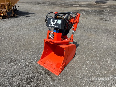 2025 22 in Rotating Excavator Bucket (Unused)