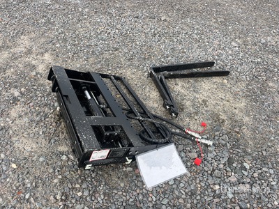 2025 GIYI CYHC 740 mm Side Shift Forks Accessorio per mini pala (Unused)