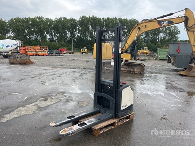 2007 Crown WF 3000 Pallet Jack