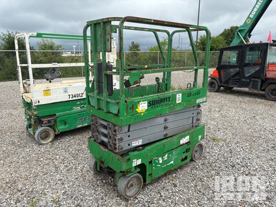 2017 Genie GS1930 Electric Scissor Lift