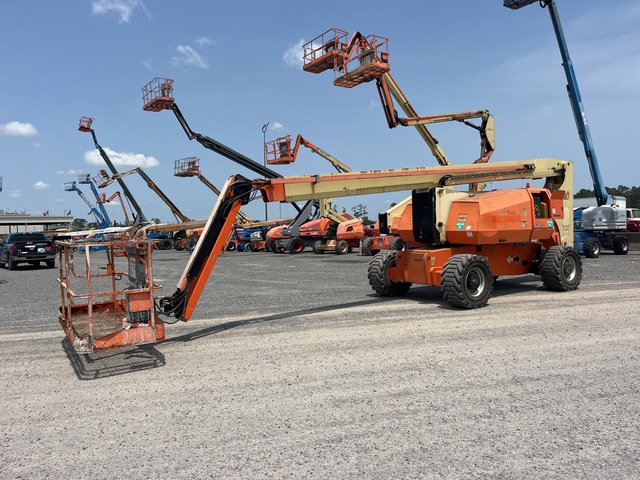 2013 JLG 800AJ 4WD Diesel Articulating Boom Lift