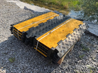 Quantity of (10) 2025 Bauer Generatoren industrial cable bridge 5 way industrial cable bridge (Unused)
