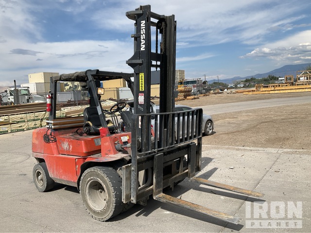MONTACARGAS NISSAN F04D40H