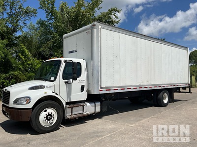 2015 Freightliner M2 106 4x2 Furgoneta caja cerrada
